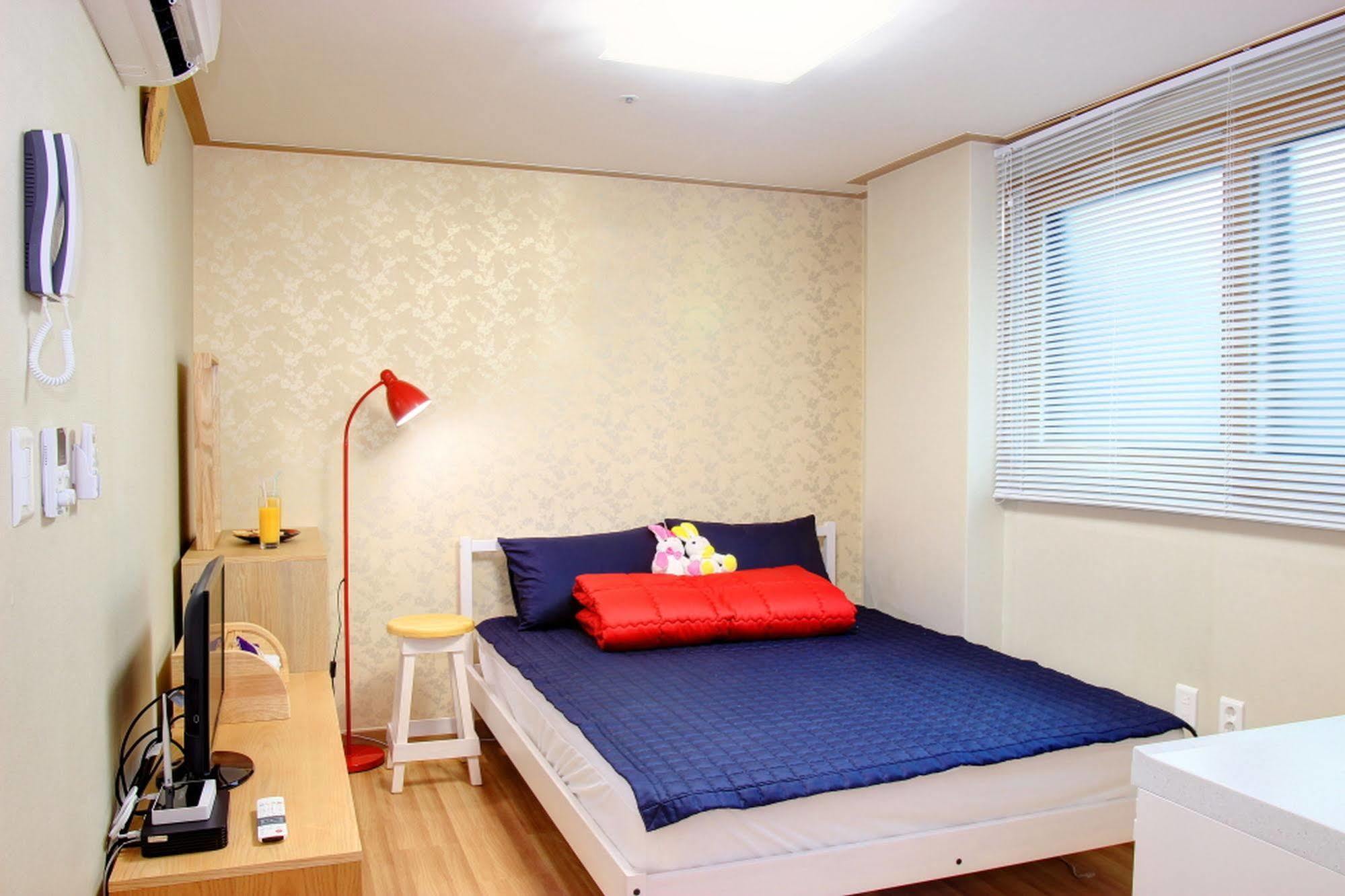 ฮอสเท็ล เคดับบลิว กังนัม Hostel โซล ภายนอก รูปภาพ